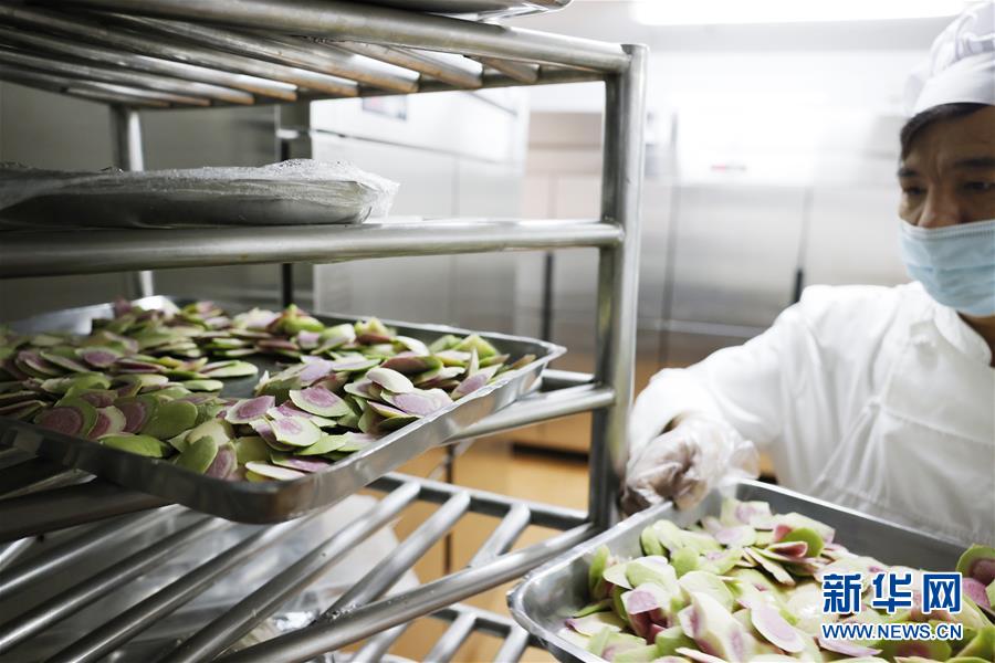 (时政)(11)党的十九届五中全会厉行节约反对餐饮浪费见闻